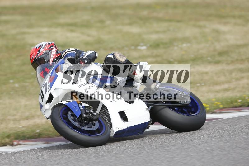 /19 06.06.2026  TZ Motorsport ADR/Gruppe rot/27